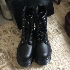 BLACK PLATFORM BOOTS